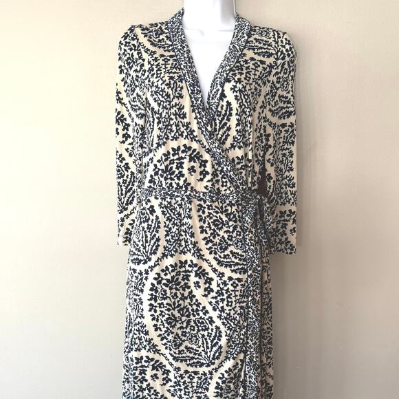 BCBGMaxazria Blue Paisley Floral Wrap Dress Midi Womens Med Navy Cream Feminine - Picture 2 of 15